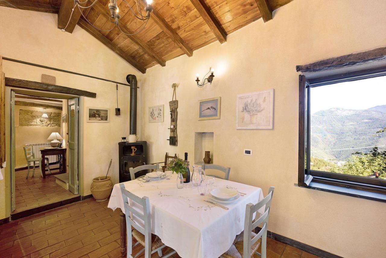 Casa Vittorina Villa Cesio Exterior photo
